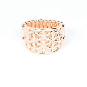 🐾 Gardenia Gazebo 🐾 Rose Gold Ring Vintage